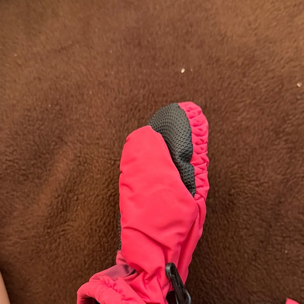 Kids Pink Mittens perfect for ice skating or snow play